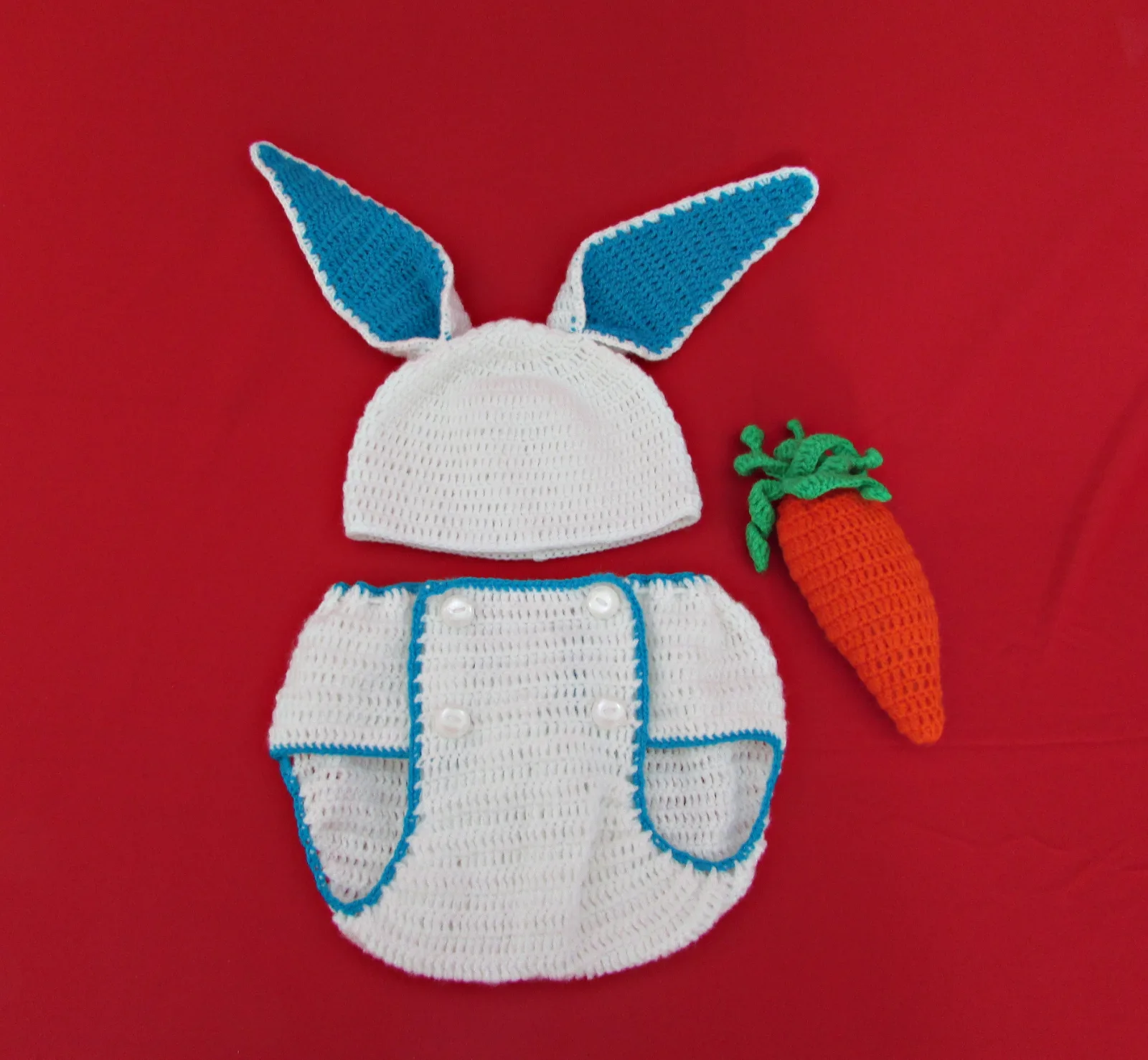 Fantasia de Crochê Coelhinho para Bebês - Kit com Cenoura
