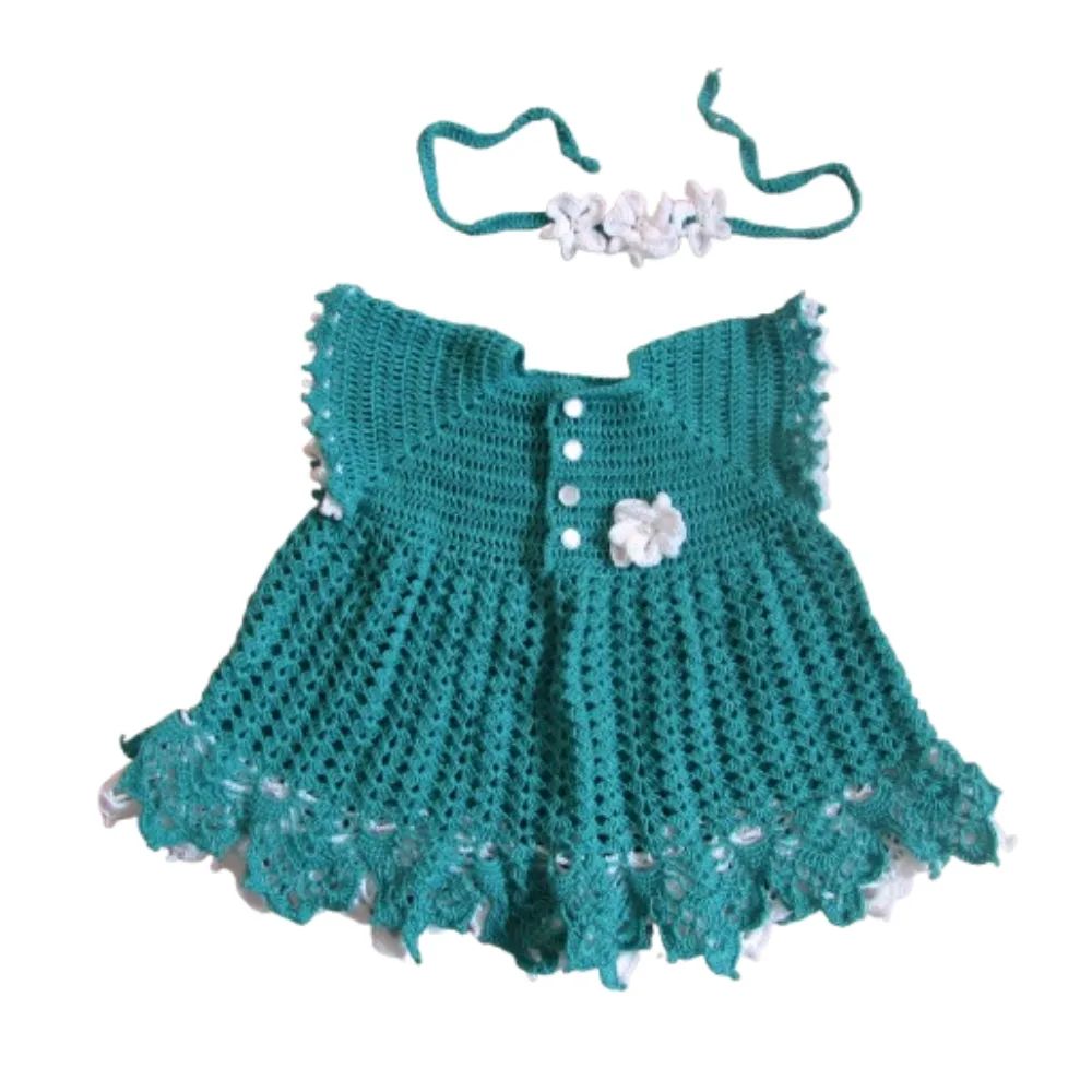 Vestido infantil de crochê verde-água com tiara combinando