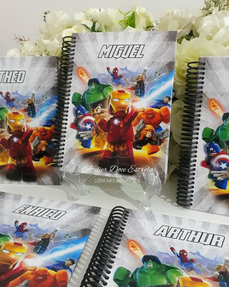 Caderno A5 Personalizado com Apontador - Super Heróis Lego