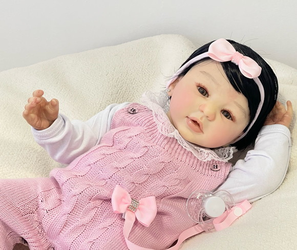 Bebê Reborn Princesa Kilyn Menina Realista Corpinho Macio.