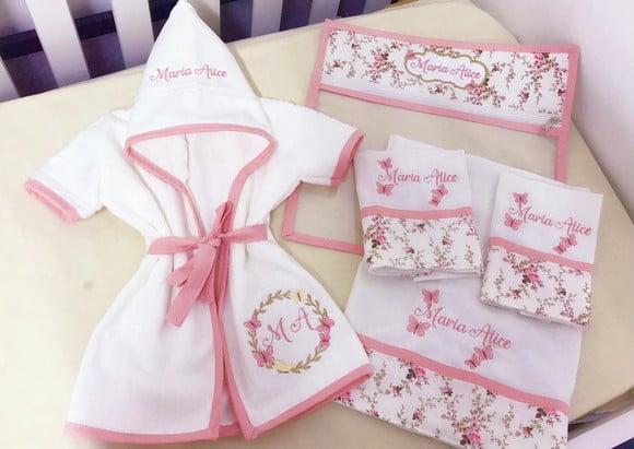 Roupão para Bebê , Kit Fralda e Saquinho Maternidade