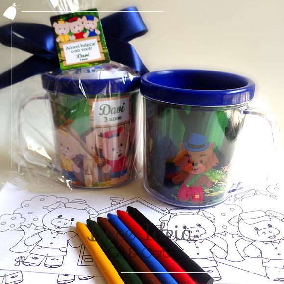 Caneca com Kit Colorir - os Três Porquinhos