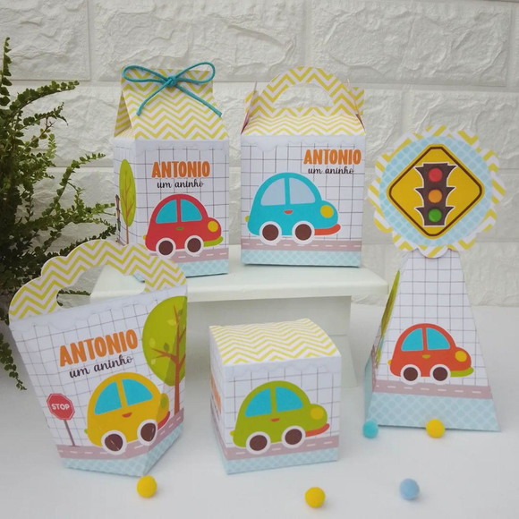 30 Personalizados Carrinhos