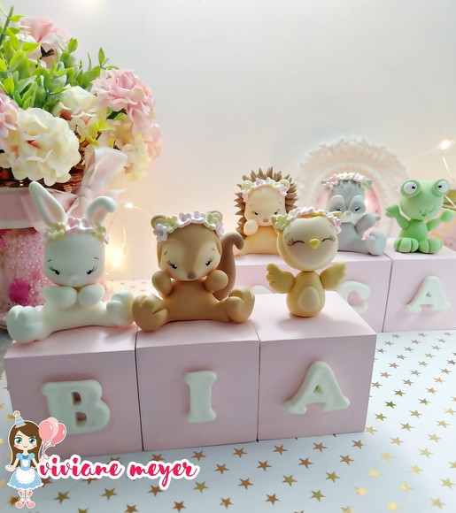 Cubo com Biscuit Decorado Personalizado