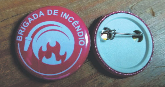 Bottons Cipa e Brigada com Nfe Medindo 2,5cm