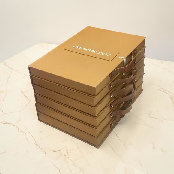 Kit 8 Unid Caixa Tampa Livro 33x23x3 (projetos A4)