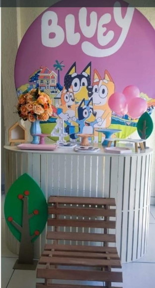 Aluguel Pegue e Monte Bluey Menina