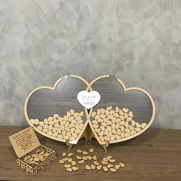 Quadro de Assinaturas Casamento Formato Corações- 70x37cm