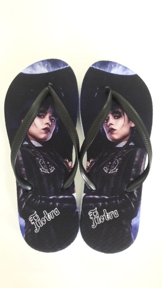 Chinelo Wandinha Addams