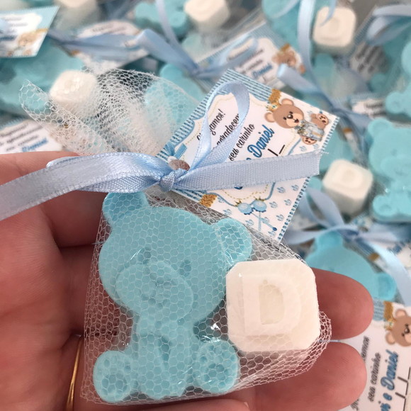Lembrancinha maternidade, Chá de bebê ursinho com inicial