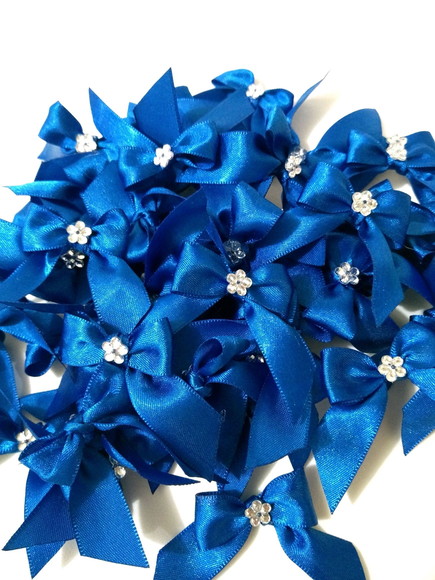 Lacinhos de Cetim com Aplique Flor p/ Lembrancinhas em Geral