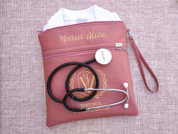 Porta Jaleco Personalizado, com Bolso.