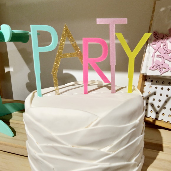 Topo de bolo Party Letras