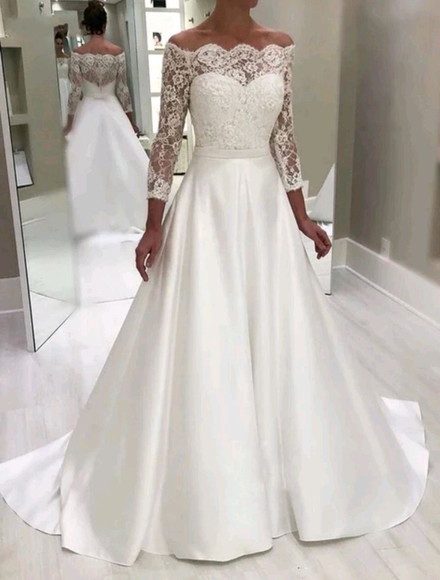 Vestido de Noiva Ombro à Ombro com Manga