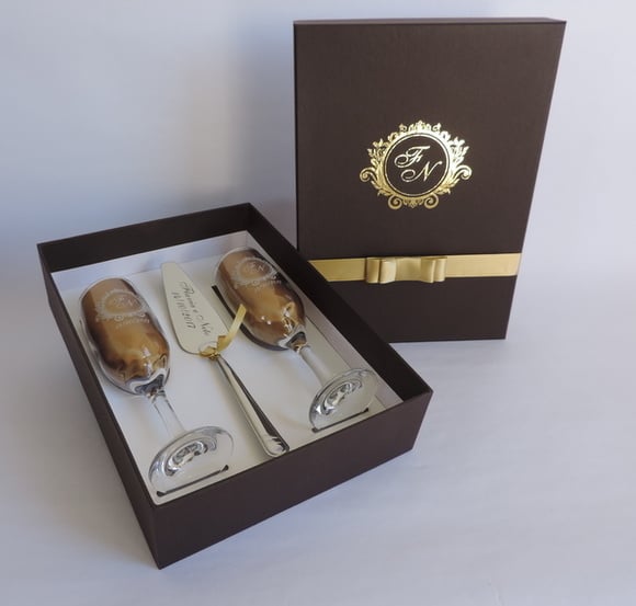 Caixa Presente Exclusivo Casamento: Taças Personalizadas
