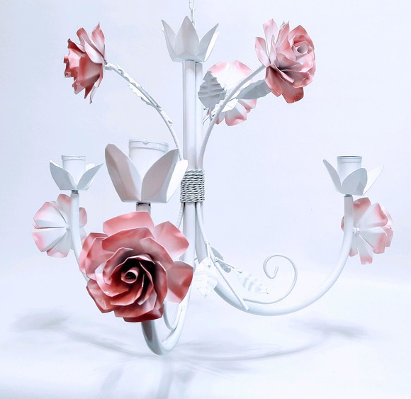 lustre flores rosa bebe em ferro pendent