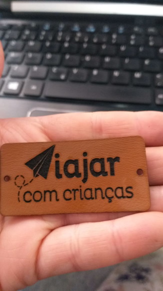 100 ETIQUETAS COURO SINTÉTICO! 3 X 6CM FRETE GRÁTIS PROMOÇÃO