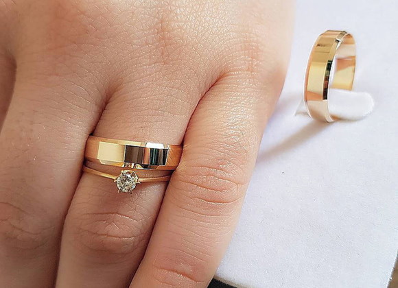 Par De Alianças 6mm Casamento e banhada a ouro 18k Chanfrada
