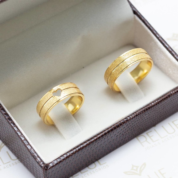 Par De Alianças De Noivado E Casamento banhada a ouro 18k