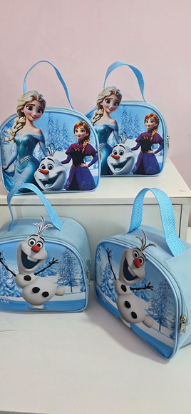 Bolsa Maleta Meia Lua 3d Nylon Lembrancinha Frozen